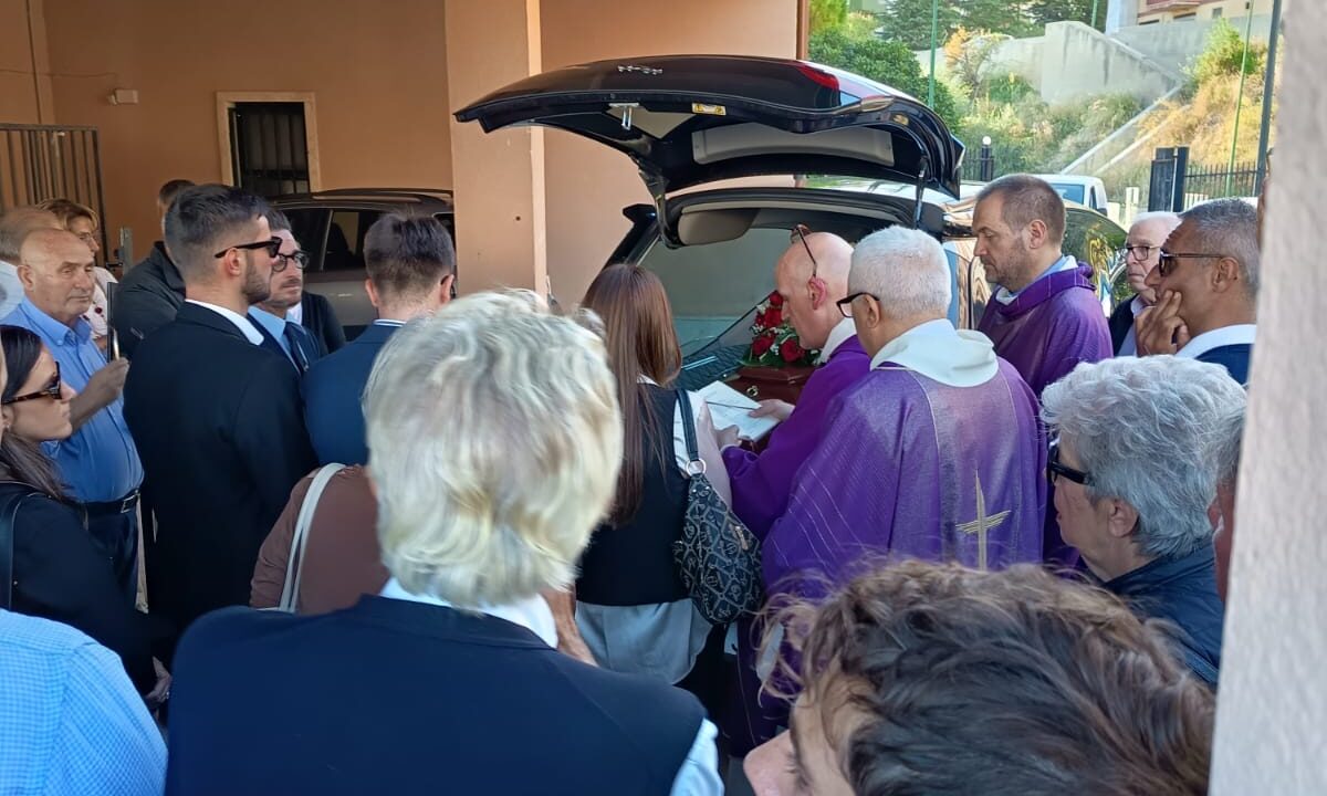 I funerali di Franco Castaldo
