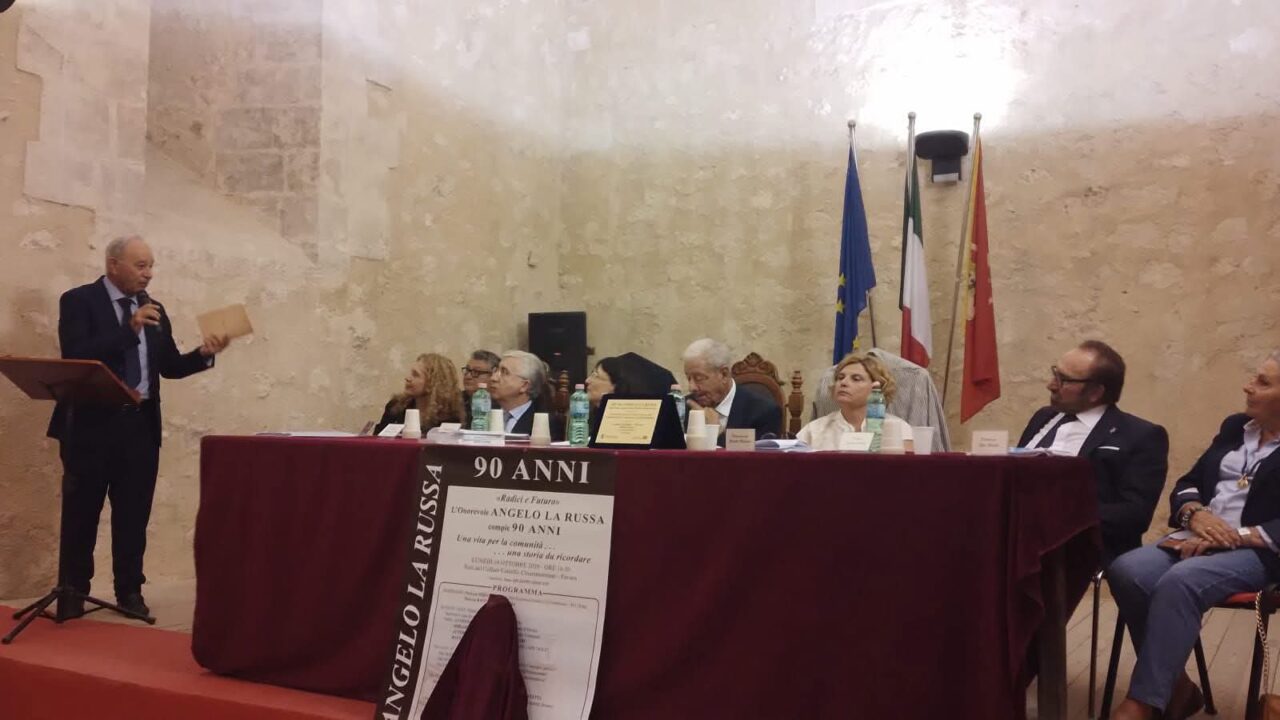 FAVARA FESTEGGIA I NOVANT’ANNI DELL’on. Angelo La Russa